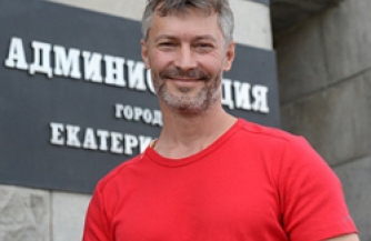 Скромный мэр Ройзман...