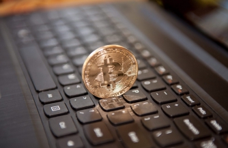 Как заработать Биткоин и стоит ли вкладывать в него