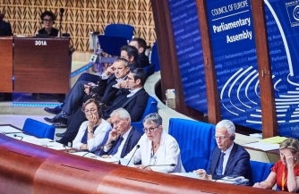 Назад, на старые европейские грабли