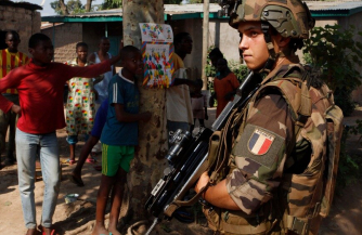Смерть на прощание: французские военные убили девочку в Мали