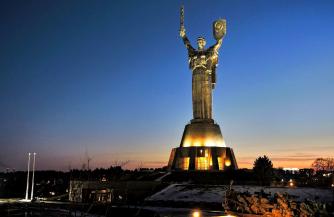 Глумление над «Родиной-матерью»