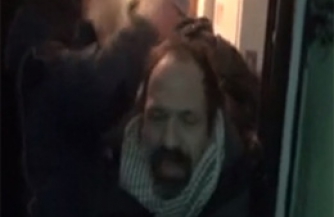 Оппозиция стреляет в голову